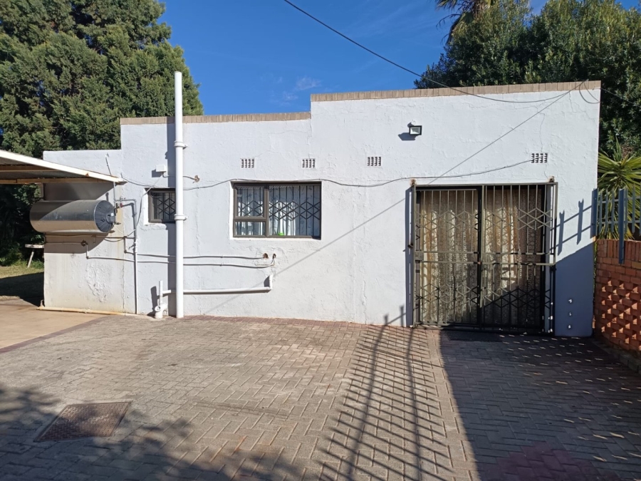 5 Bedroom Property for Sale in New Park Northern Cape